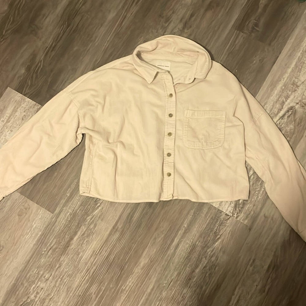 Size S American Eagle Cropped Button-up